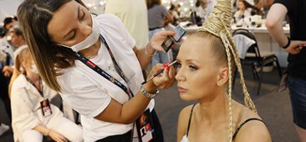 Работа специалистов Имидж Агентства Персона на Новой Волне